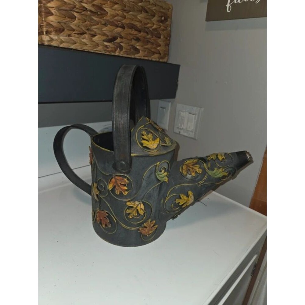 Fall watering can decor